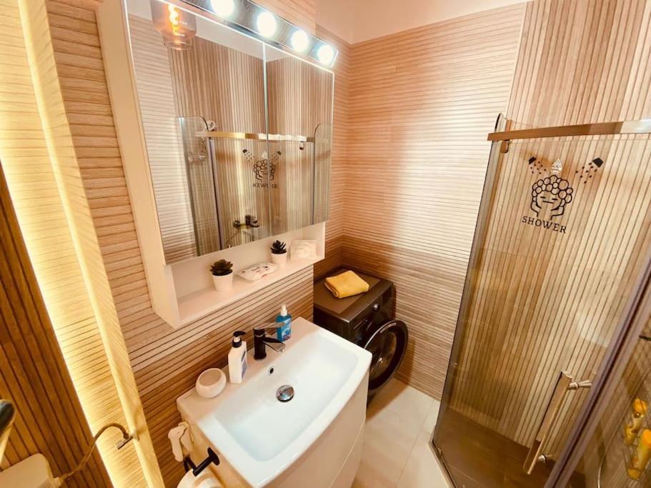 Apartamento Blue Plaza Studio Bucarest Exterior foto